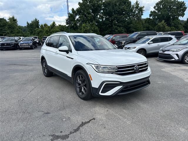 2022 Volkswagen Tiguan SE