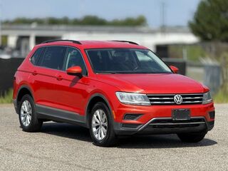 2018 Volkswagen Tiguan 2.0T SE Sport Utility 4D