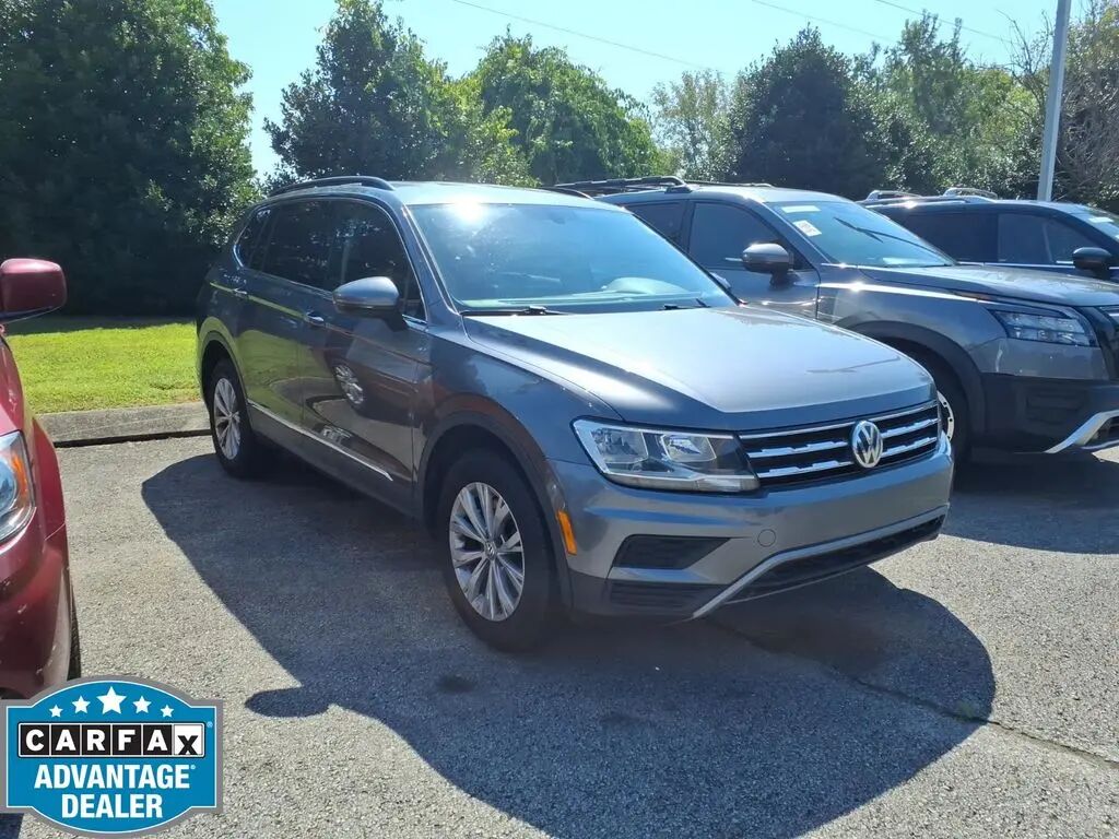 2018 Volkswagen Tiguan 2.0T SE — photo 1 of 6