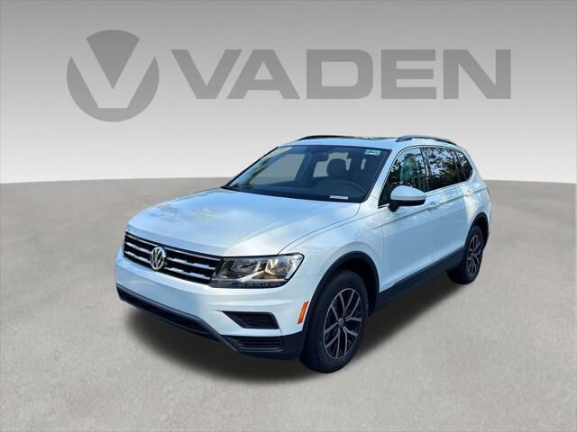 2021 Volkswagen Tiguan SE — photo 1 of 5