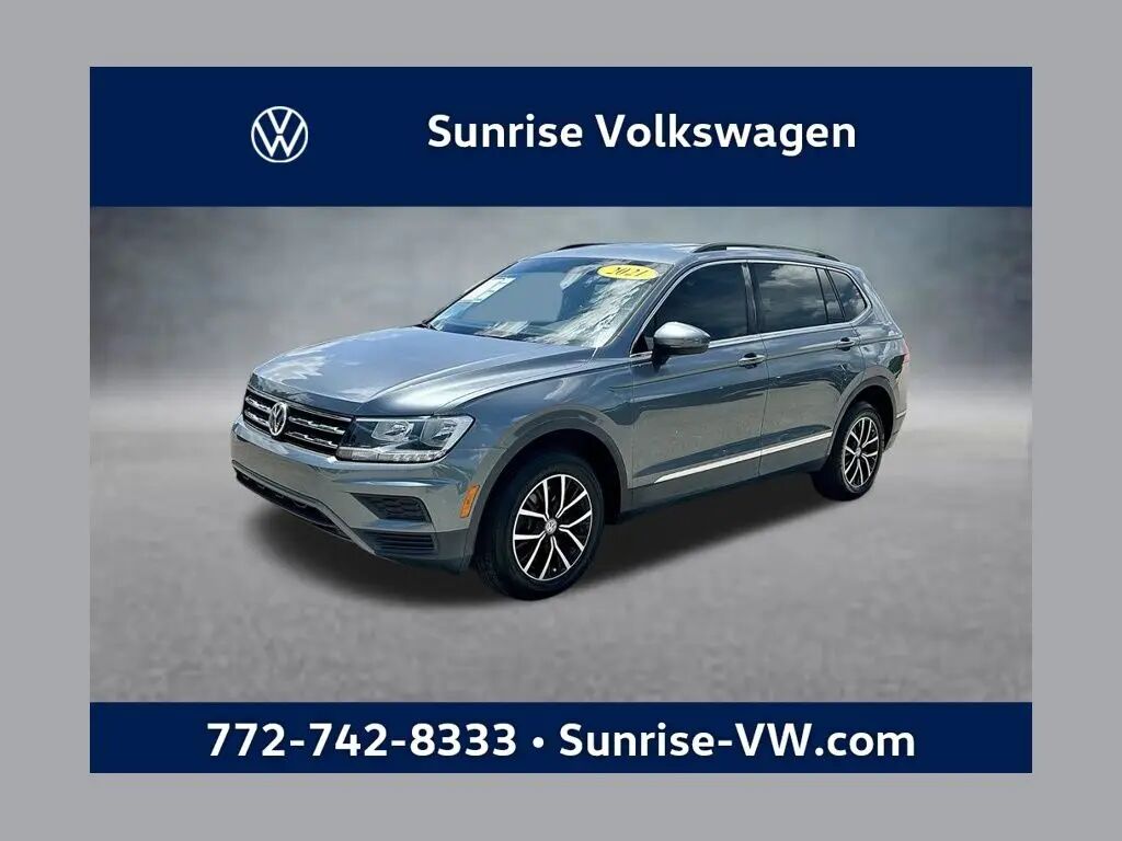 2021 Volkswagen Tiguan SE — photo 1 of 13
