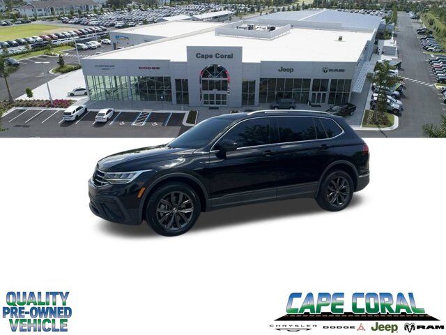 2023 Volkswagen Tiguan SE — photo 1 of 13