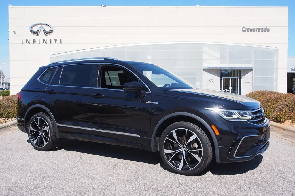 2022 Volkswagen Tiguan SEL R-Line 4Motion — photo 1 of 26