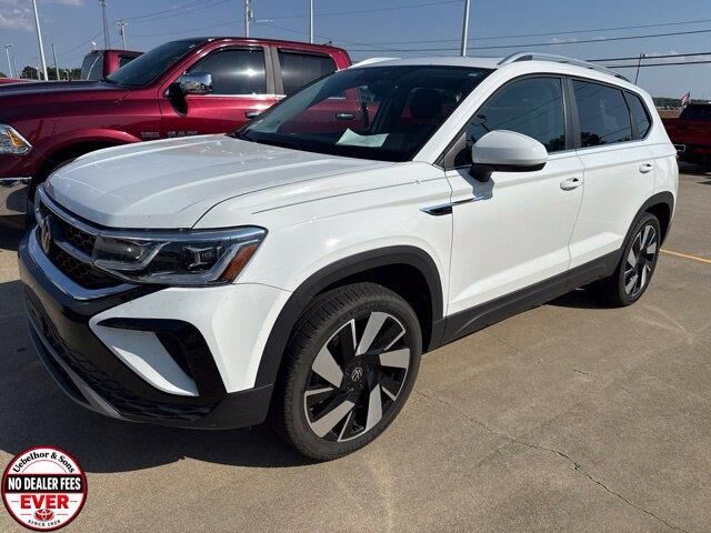 2024 Volkswagen Taos SEL 4Motion