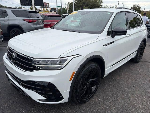 2023 Volkswagen Tiguan SE R-Line Black 4Motion
