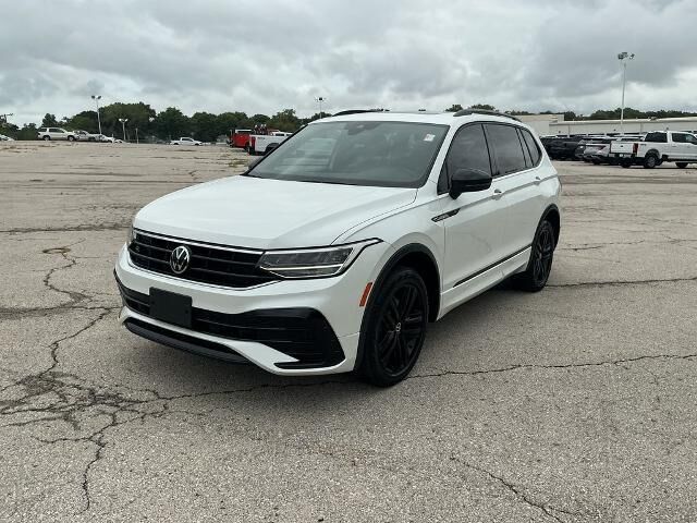 2022 Volkswagen Tiguan SE R-Line Black 4Motion