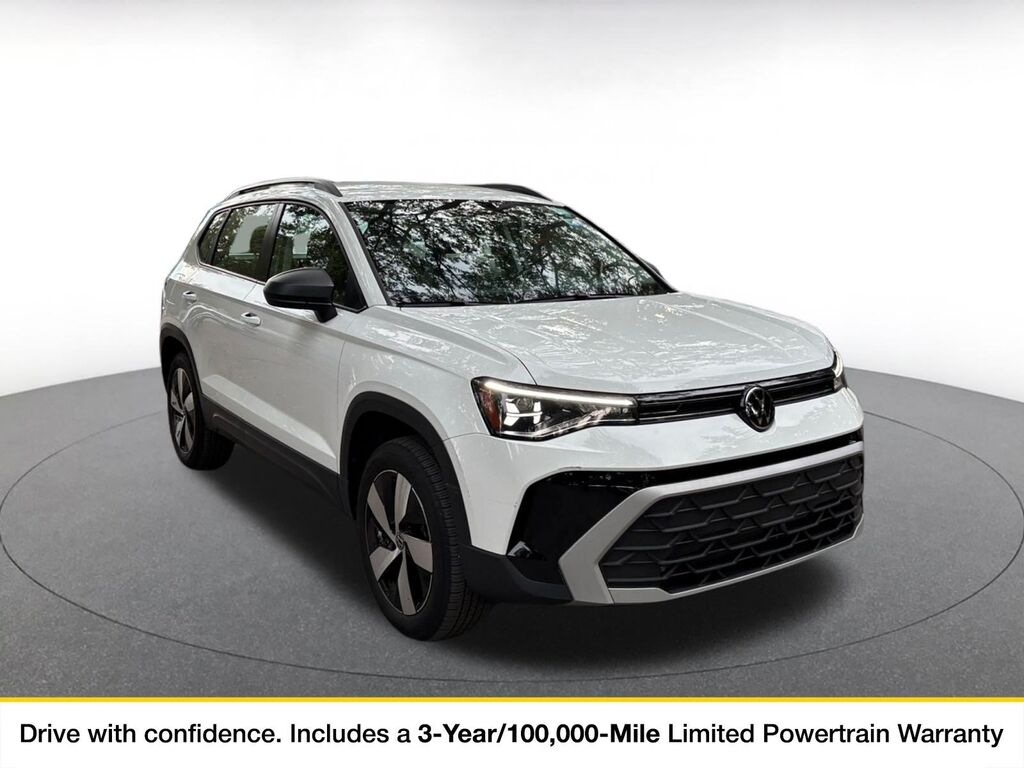 2025 Volkswagen Taos S — photo 1 of 10