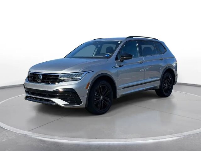 2022 Volkswagen Tiguan SE R-Line Black