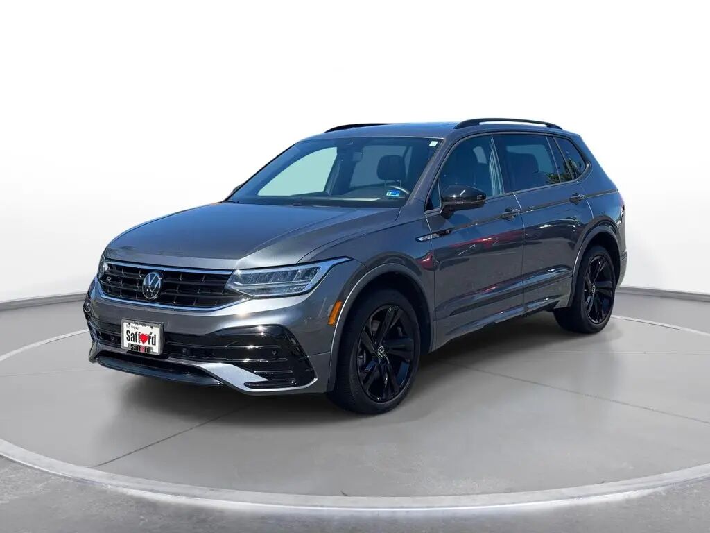 2023 Volkswagen Tiguan SE R-Line Black
