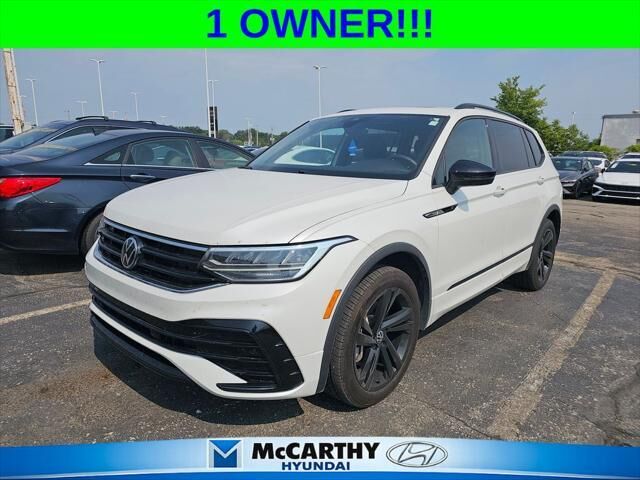2023 Volkswagen Tiguan SE R-Line Black