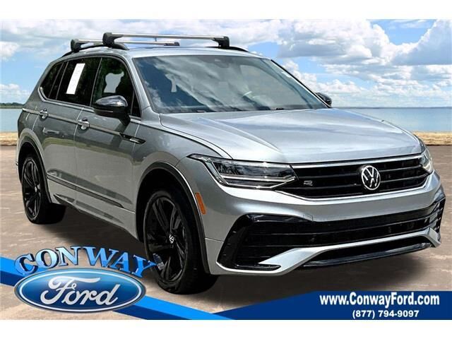 2023 Volkswagen Tiguan SE R-Line Black