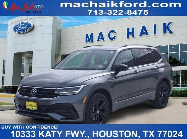 2023 Volkswagen Tiguan SE R-Line Black