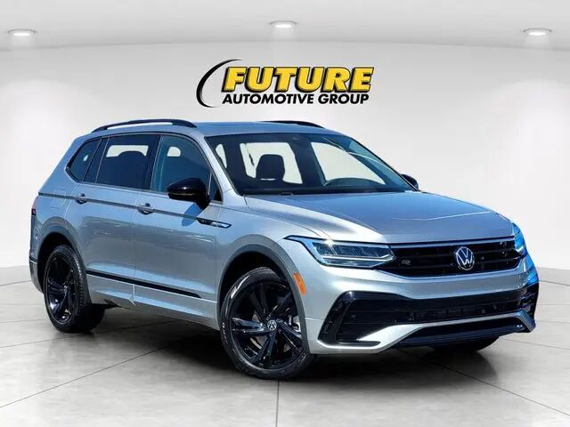 2023 Volkswagen Tiguan SE R-Line Black