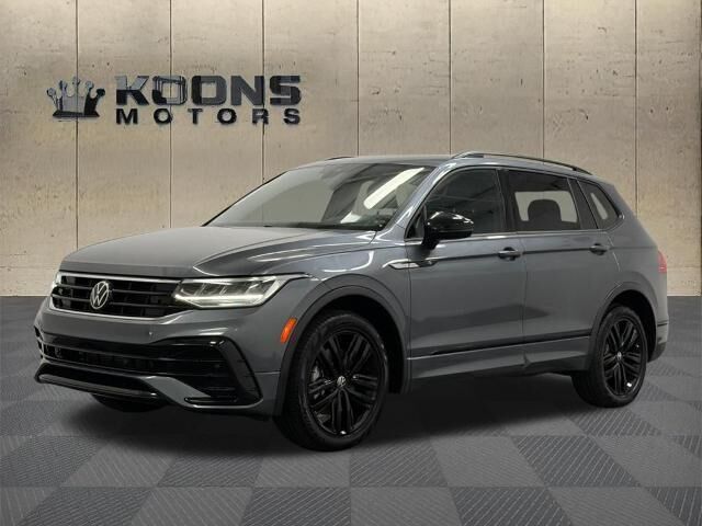 2022 Volkswagen Tiguan SE R-Line Black