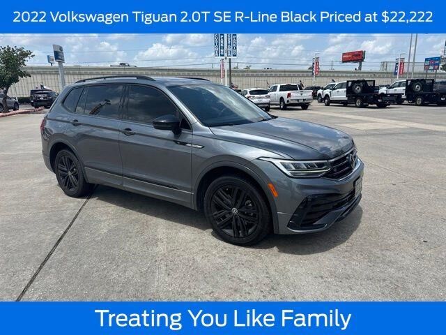 2022 Volkswagen Tiguan SE R-Line Black
