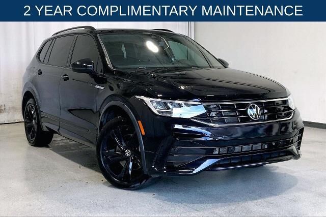 2024 Volkswagen Tiguan SE R-Line Black