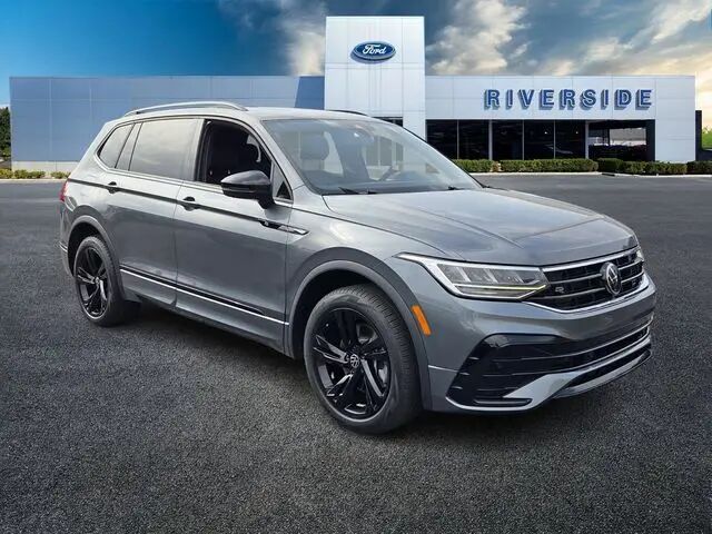 2024 Volkswagen Tiguan SE R-Line Black