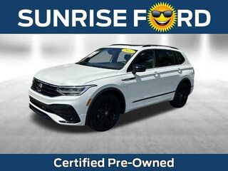 2022 Volkswagen Tiguan SE R-Line Black