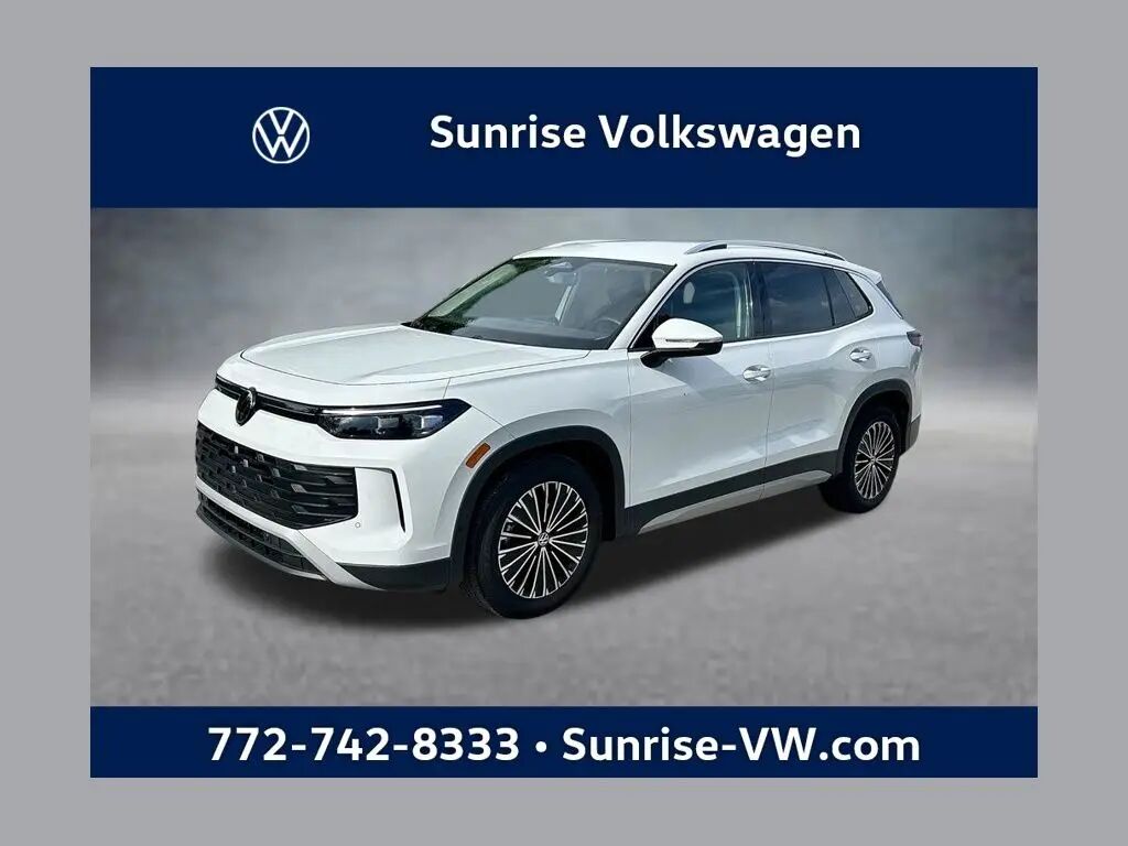 2026 Volkswagen Tiguan S — photo 1 of 13