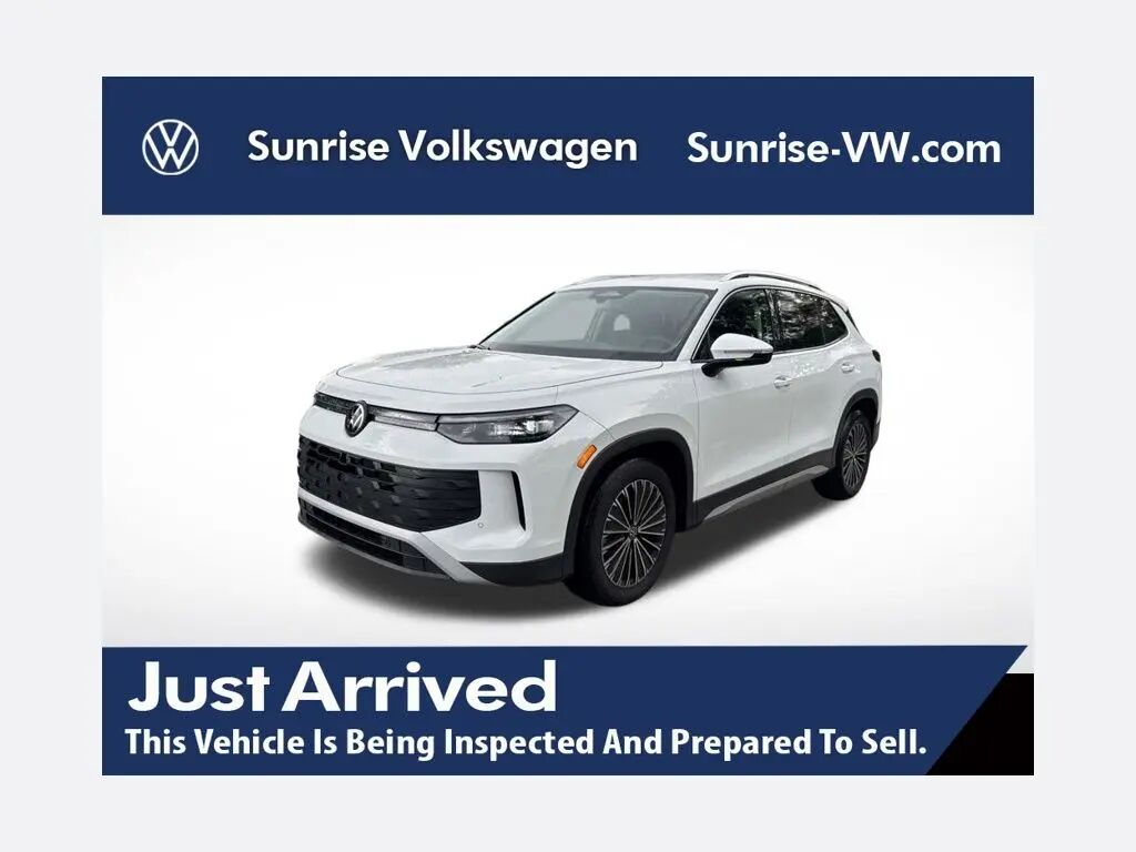 2026 Volkswagen Tiguan S — photo 1 of 13