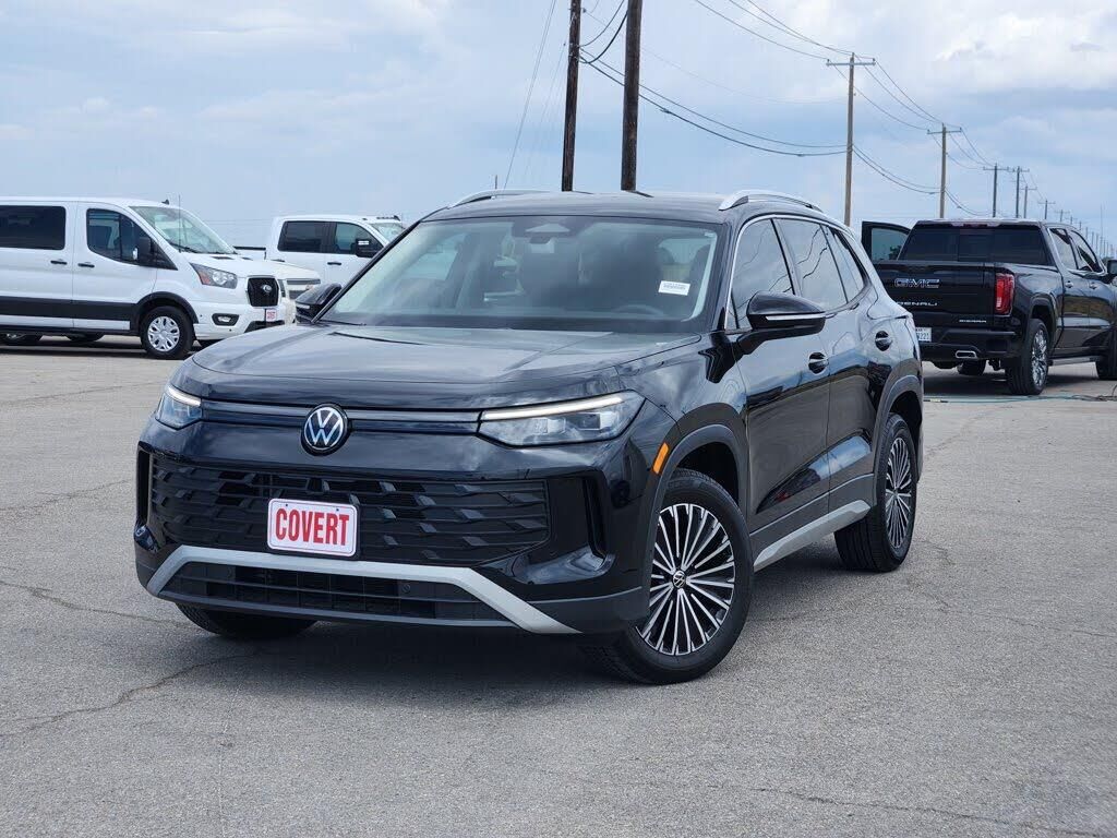 2025 Volkswagen Tiguan S — photo 1 of 1