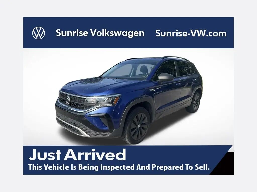 2022 Volkswagen Taos S — photo 1 of 13