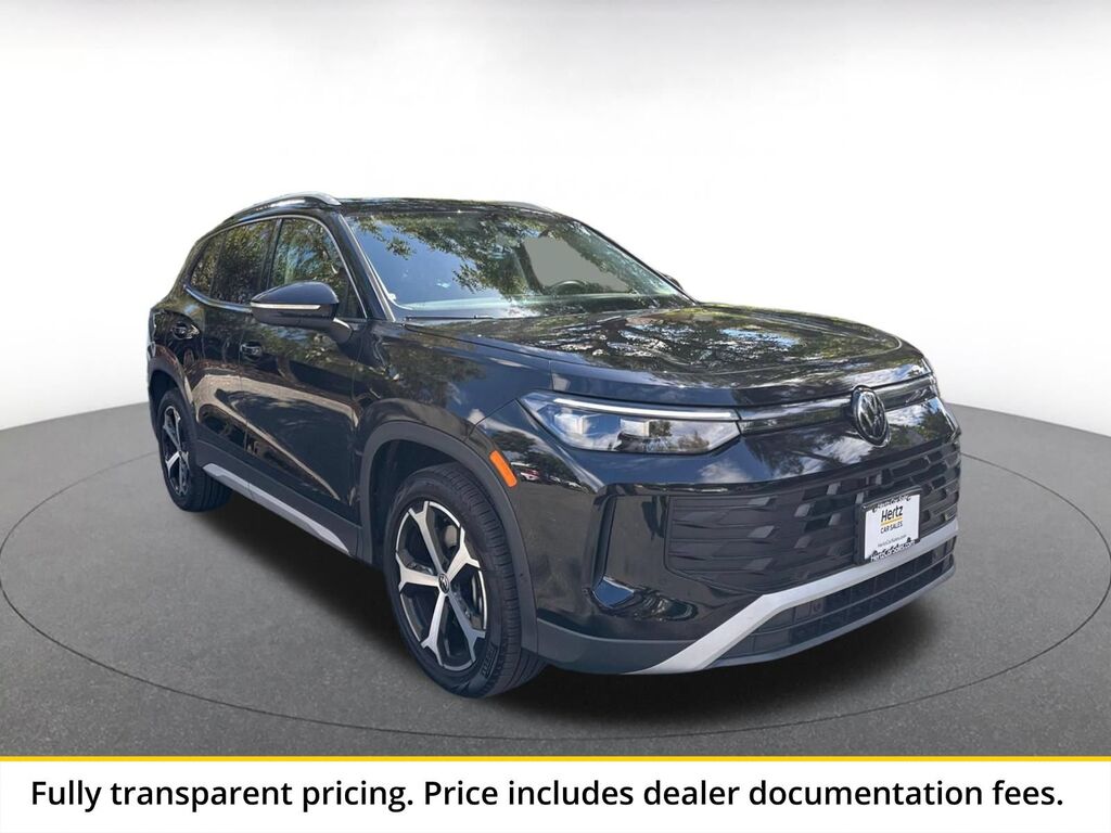 2026 Volkswagen Tiguan SE — photo 1 of 11
