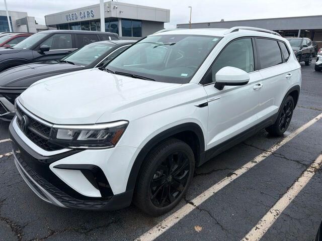2024 Volkswagen Taos SE