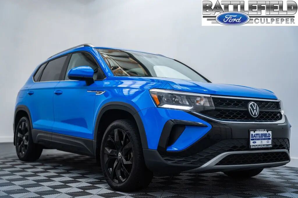 2023 Volkswagen Taos SE — photo 1 of 13