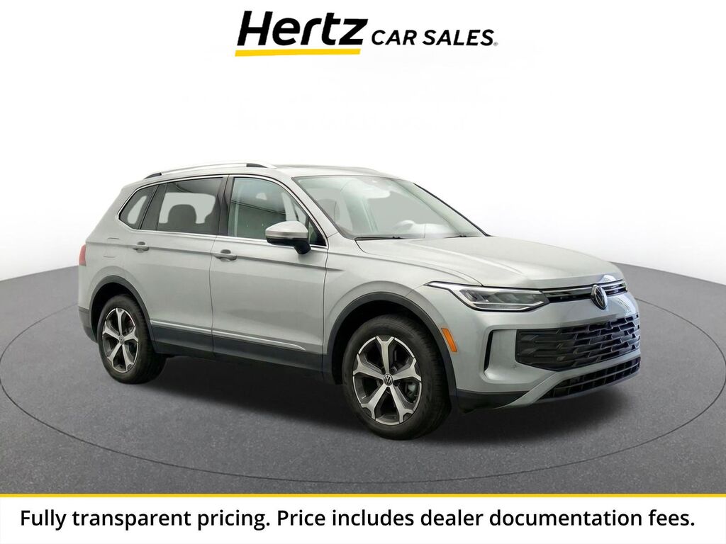 2026 Volkswagen Tiguan SE — photo 1 of 4