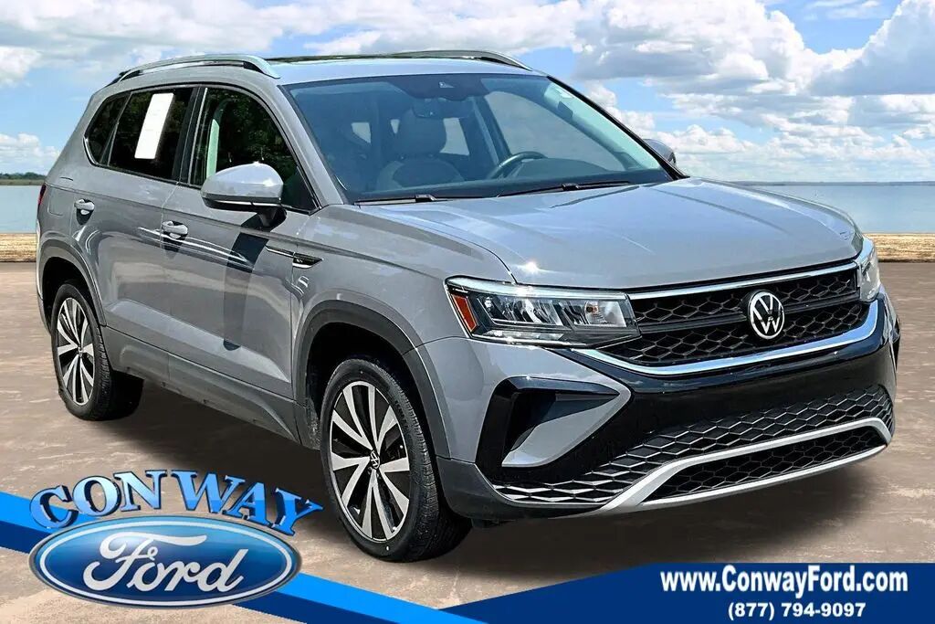2022 Volkswagen Taos SE — photo 1 of 12