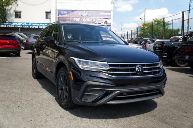 2024 Volkswagen Tiguan Wolfsburg Edition 4Motion — photo 1 of 13