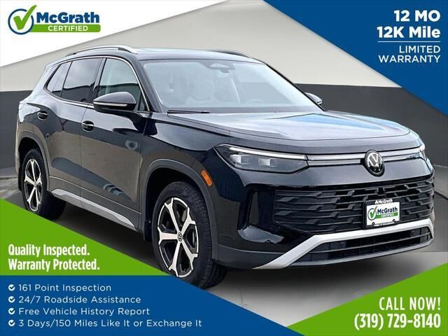 2025 Volkswagen Tiguan SE 4Motion — photo 1 of 13