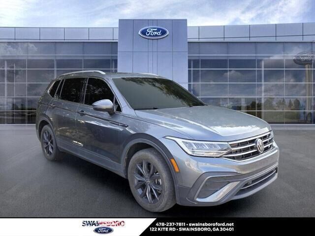 2023 Volkswagen Tiguan SE