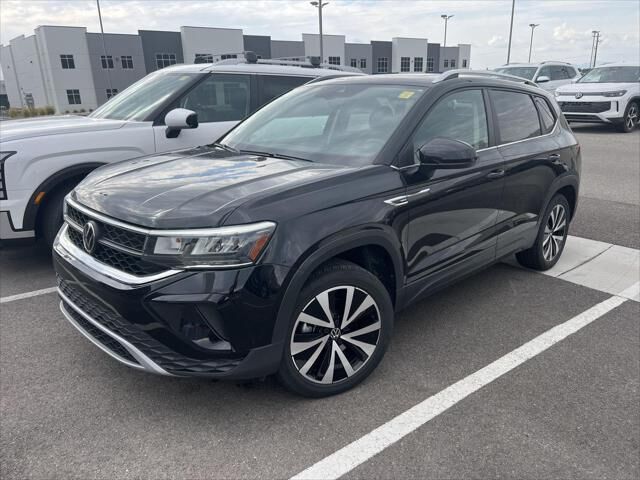 2023 Volkswagen Taos SE 4Motion