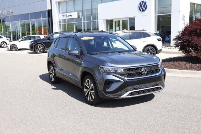 2022 Volkswagen Taos SE 4Motion