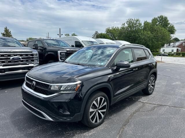 2022 Volkswagen Taos SE 4Motion