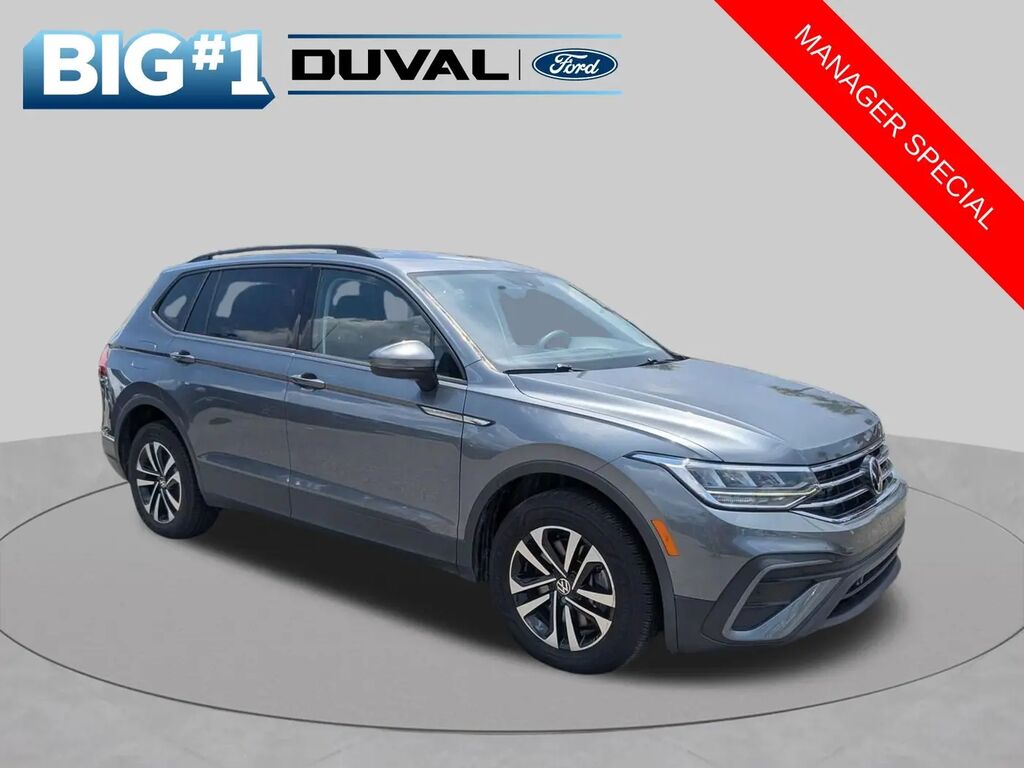 2023 Volkswagen Tiguan S — photo 1 of 13
