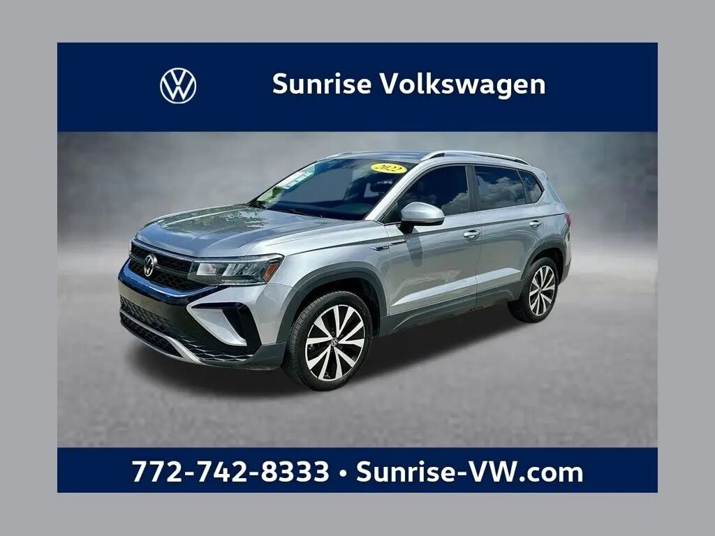 2022 Volkswagen Taos SE — photo 1 of 13