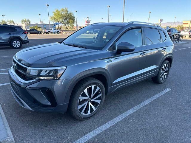 2022 Volkswagen Taos SE