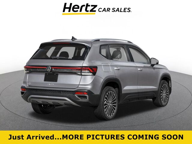 2026 Volkswagen Taos SE