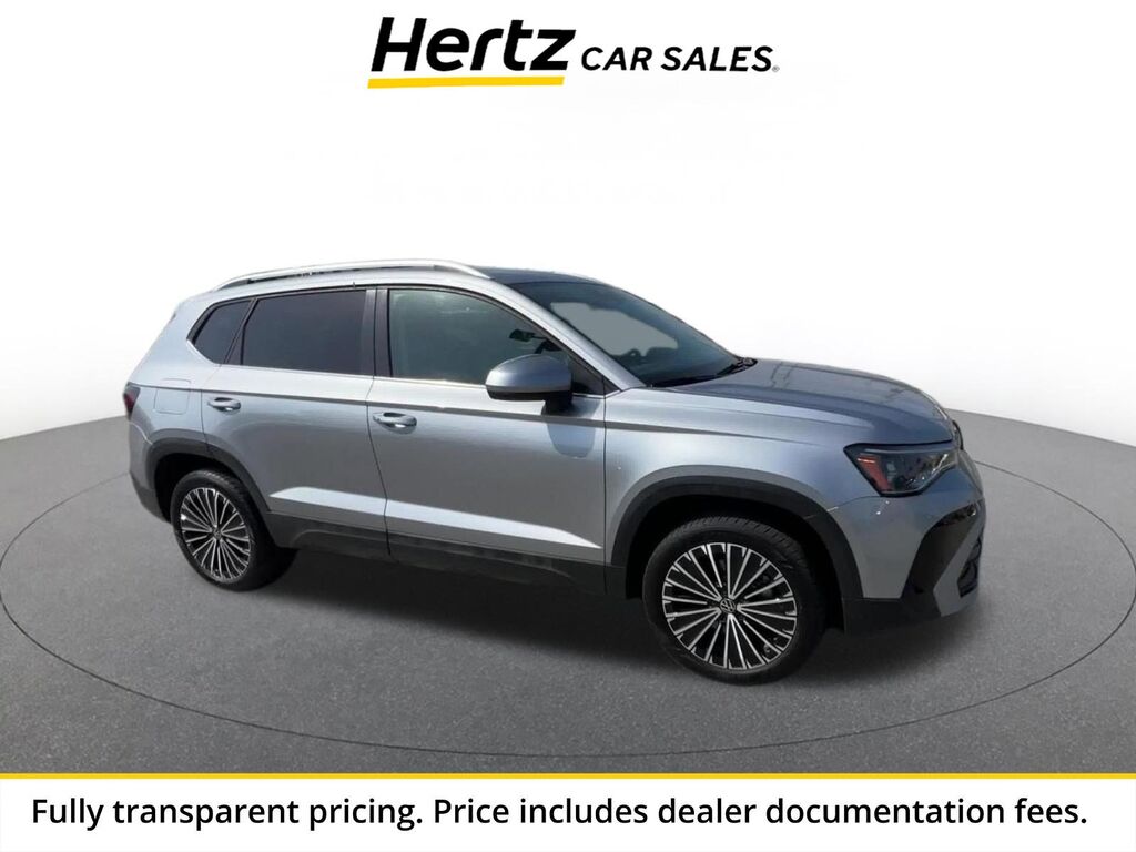 2025 Volkswagen Taos SE — photo 1 of 1