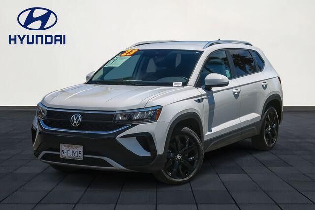 2023 Volkswagen Taos SE — photo 1 of 13