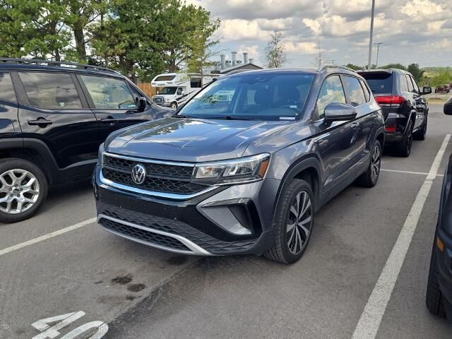 2024 Volkswagen Taos SE