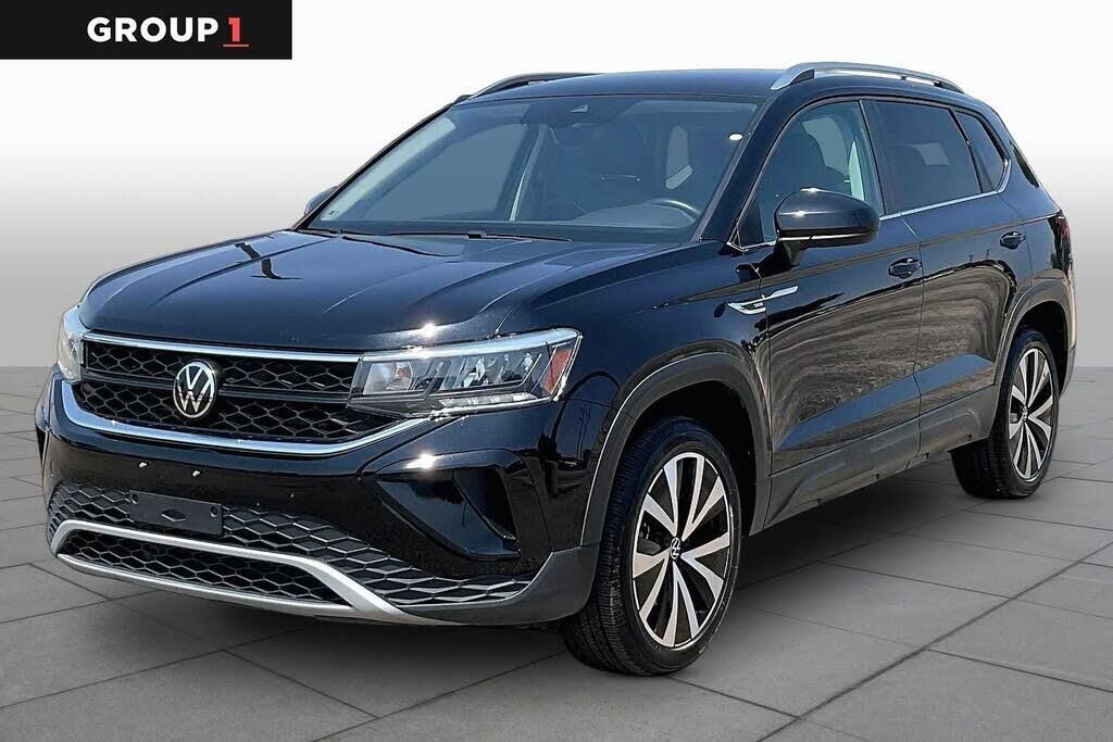 2024 Volkswagen Taos SE — photo 1 of 1