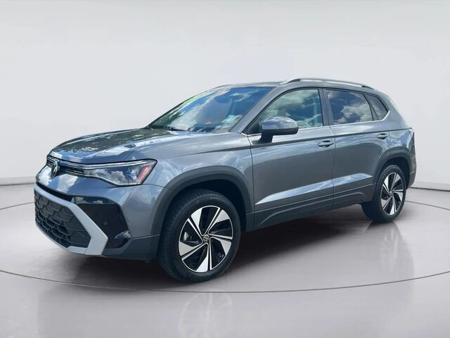 2025 Volkswagen Taos SE 4Motion