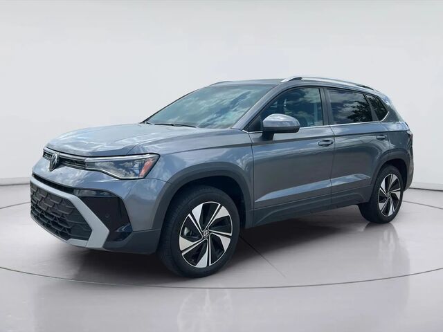 2025 Volkswagen Taos SE 4Motion