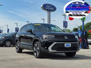 2025 Volkswagen Taos SE 4Motion