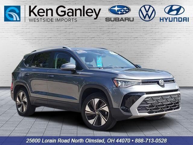 2025 Volkswagen Taos SE 4Motion