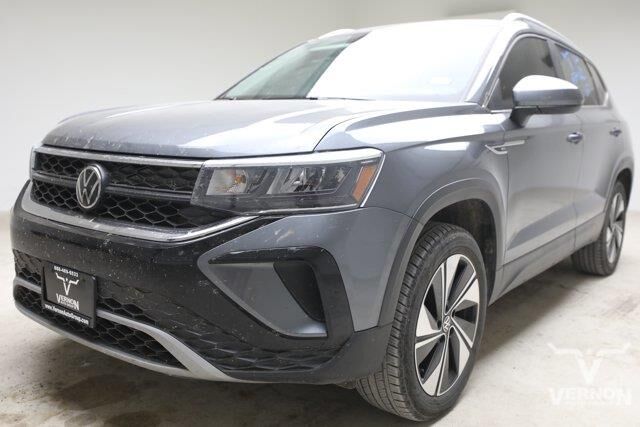 2024 Volkswagen Taos SE 4Motion
